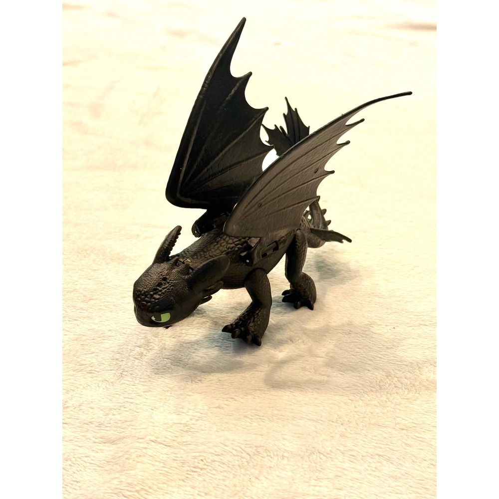 Spin Master How to Train Your Dragon Toothless Night Fury Action Figure 2018